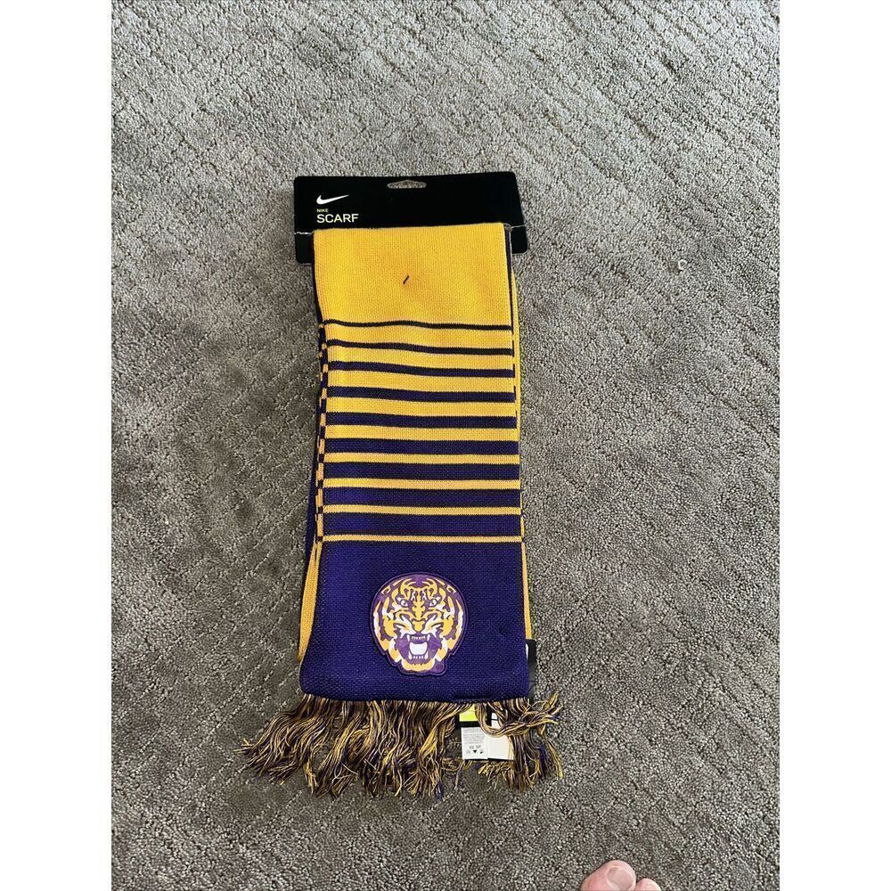 Nike Scarf -- NCAA LSU Tigers -- Soccer, Football